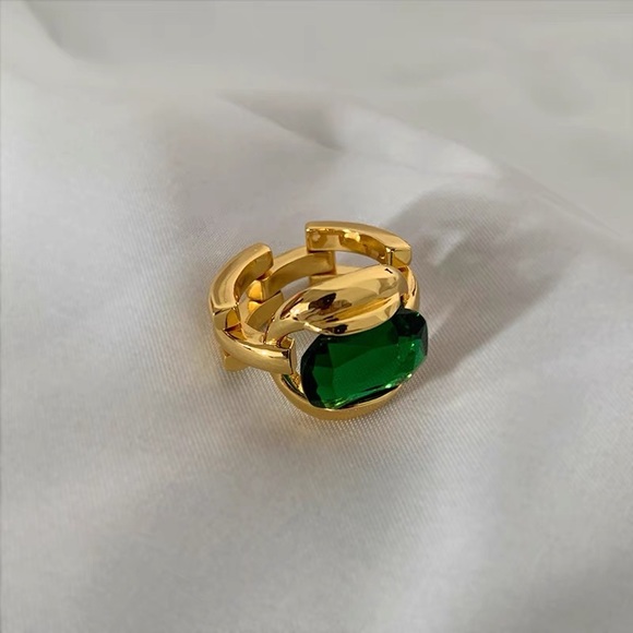 Green emerald ring, Statement gold ring, chunky gold ring, green gem ring gold - Picture 2 of 4